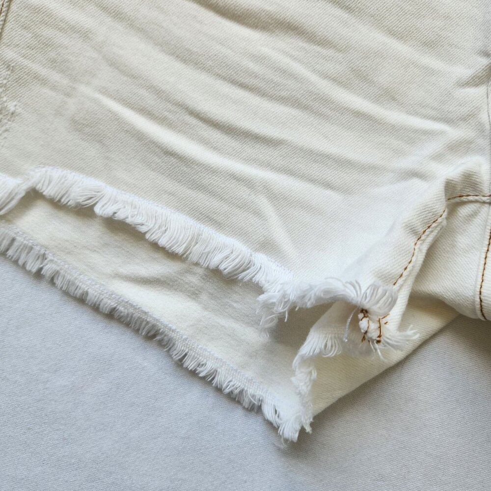 Judy Blue Rainbow Road Ecru Shorts Embroidered Frayed Hem Soft Stretchy Cute - Picture 5 of 13